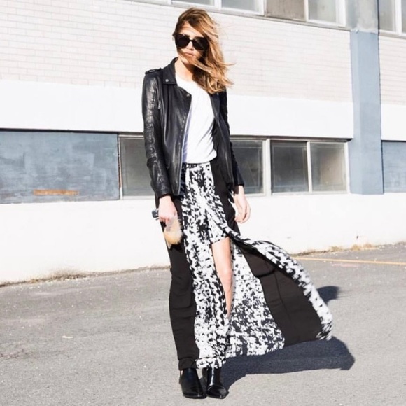 BCBG MAXAZRIA Croc Animal Print Slit Maxi Skirt - Picture 1 of 15